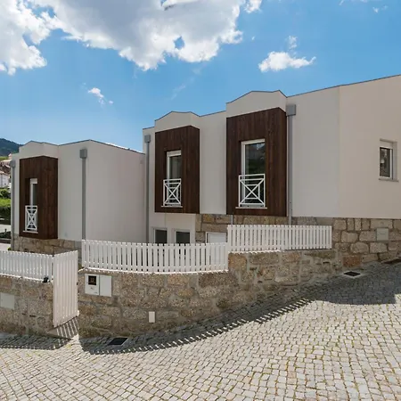 Stonebridge Riverside Mountain Daire